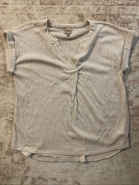 Como Vintage Tan Ribbed Short Sleeve shirt